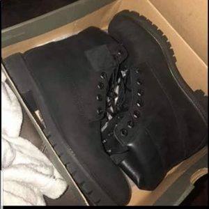 Like new, comes with box, clean.